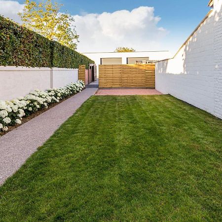 Lovely Holiday Home In Roesbrugge With Sauna And Bubble Bath Bagian luar foto