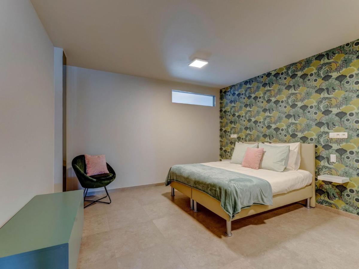 Lovely Holiday Home In Roesbrugge With Sauna And Bubble Bath Bagian luar foto